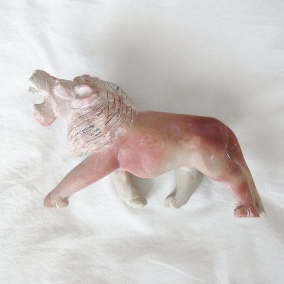 Vintage Carved Lion Sculpture Soapstone Home Accent Collectable Art Stone Statue - Picture 1 of 10
